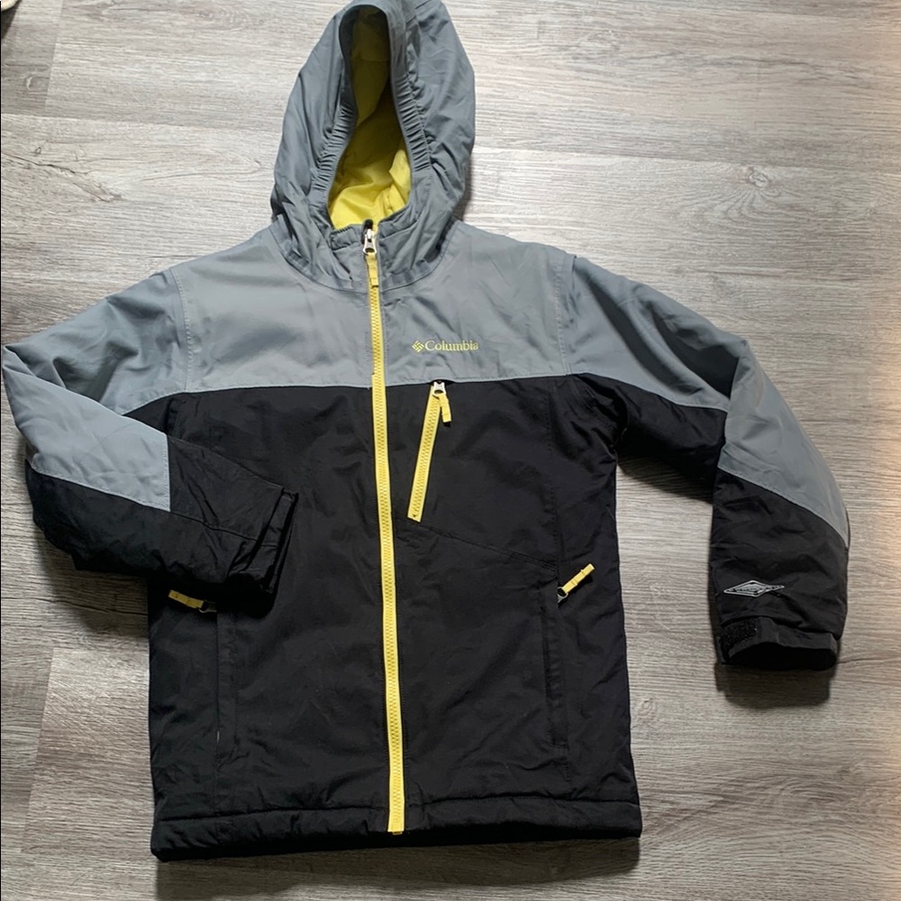 Columbia Hooded Ski Jacket in Black and Gray with Yellow Boy Small